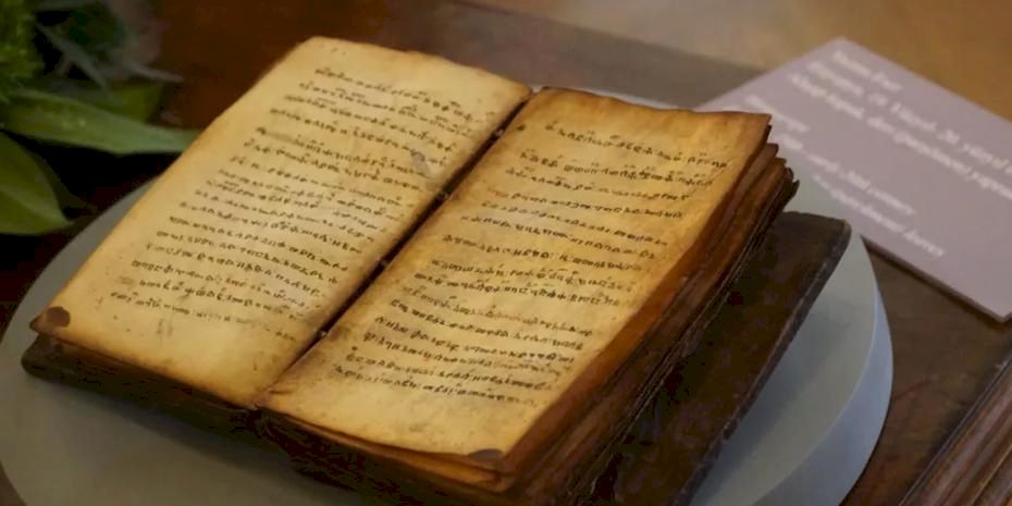 Kültür varlığı kaçakçılığıyla mücadelede önemli iade... Etiyopya’ya el yazması eser teslim edildi