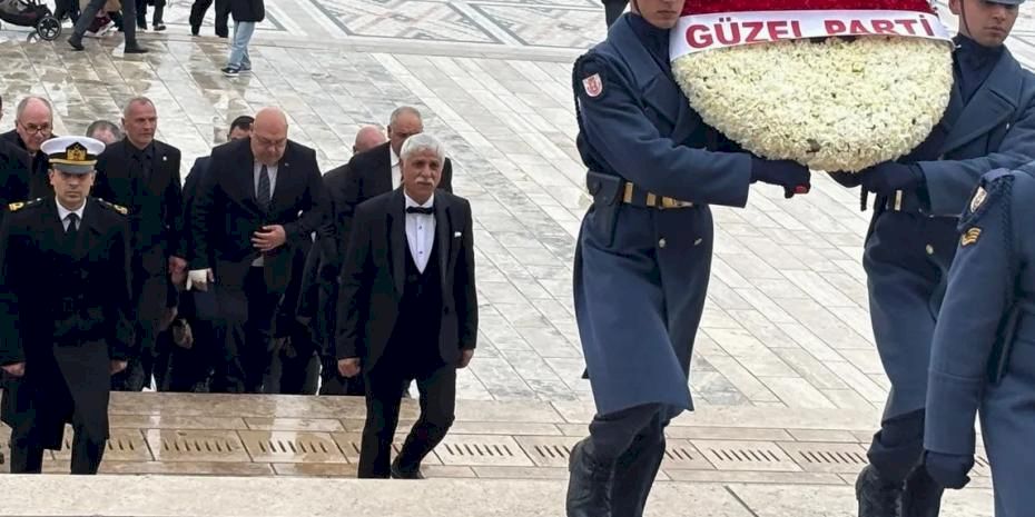 Romanlar ATA’nın huzurunda