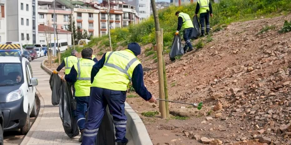İstanbul Maltepe'de bahar temizliği