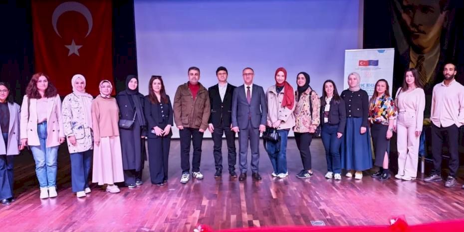 Sakarya'da velilere PIKTES aile semineri