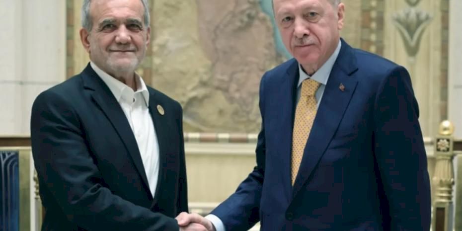 Cumhurbaşkanı Erdoğan, İranlı mevkidaşıyla görüştü