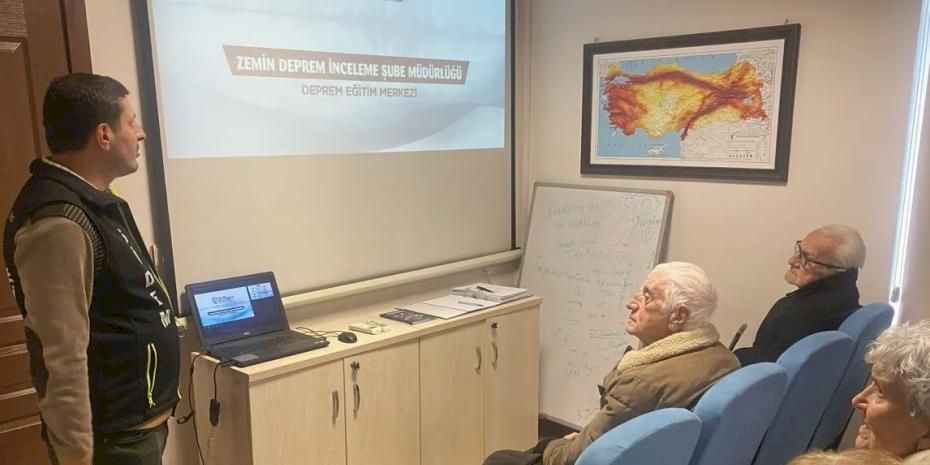 Kocaeli'de 65 yaş üstüne simülasyonlu deprem eğitimi