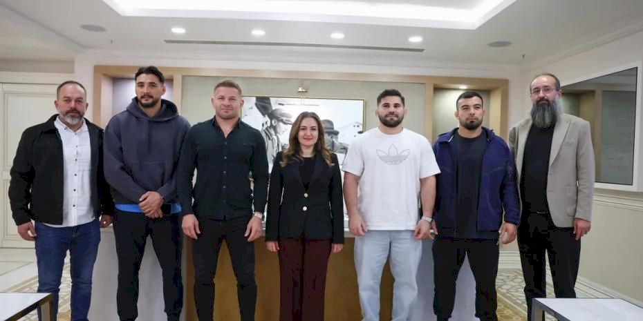 Antalya’da güreş sezonu öncesi moral ziyareti