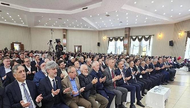 Gölcük'te Hafızlık Heyecanı: 41 Genç Hafız İcazetini Aldı