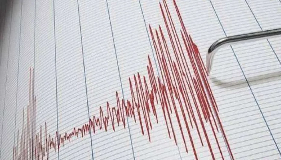 Antalya açıklarında 5 dakika arayla deprem! En büyüğü 4,7