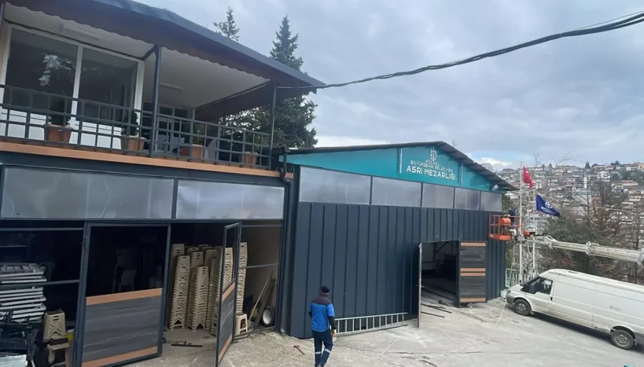 Kocaeli Büyükşehir’den mezarlıklara modern dokunuş