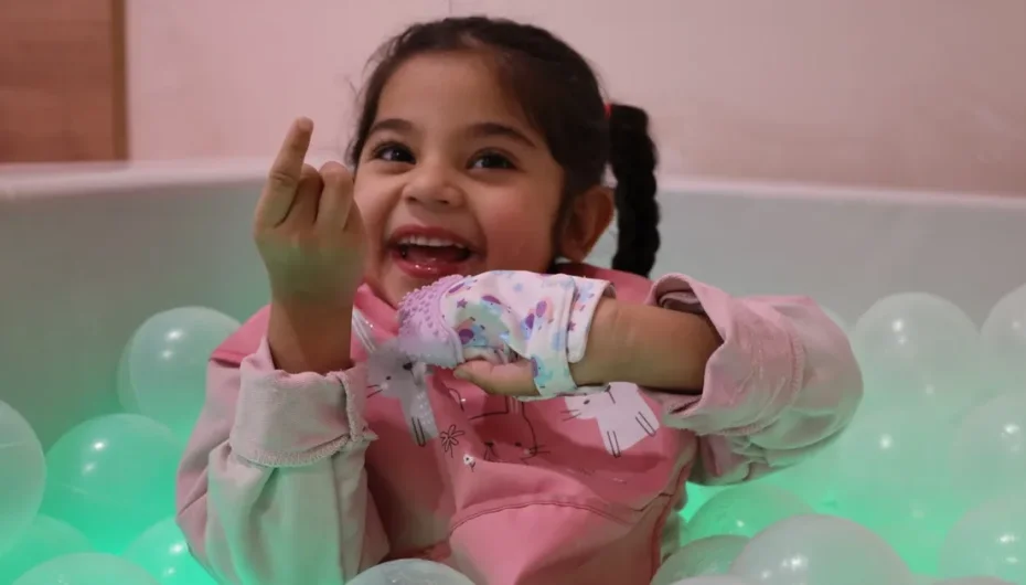 Irak’tan gelen aile, Gonca ile umuda tutundu