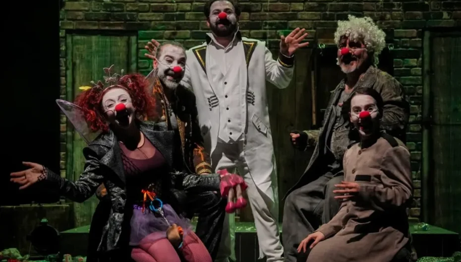 Trabzon'da Tiyatro Festivali yoğun ilgiyle devam ediyor
