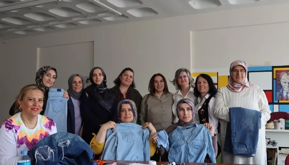Sashiko atölyesiyle ürünlerini yenilemeyi öğrendiler
