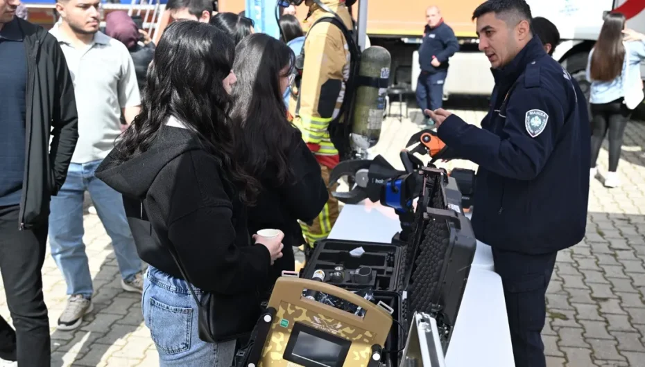 Manisa Büyükşehir’den “Afetlerde İnsan Olmak” sempozyumuna destek