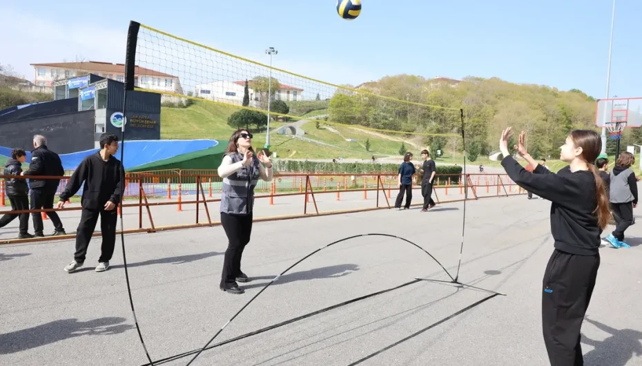 Sakarya'da Bisiklet Vadisi’nde liselilere bilim ve sanat dolu etkinlik