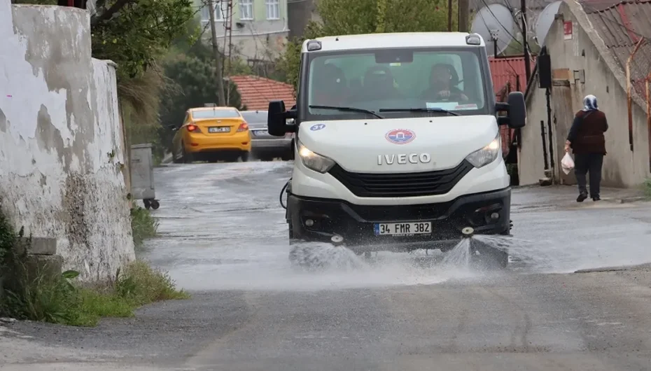 İstanbul Maltepe'de Gülensu'ya bahar temizliği