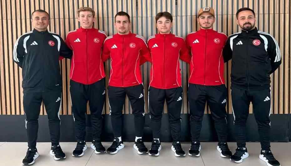 Uluslararası Milli bisikletçiler yarış öncesi Konya’da buluştu