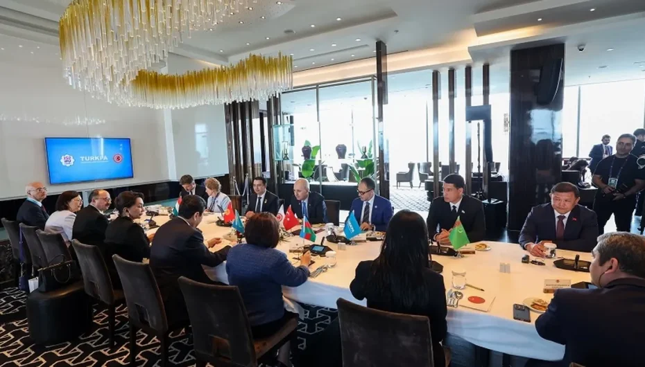 Numan Kurtulmuş, TÜRKPA üyesi mevkidaşlarıyla buluştu