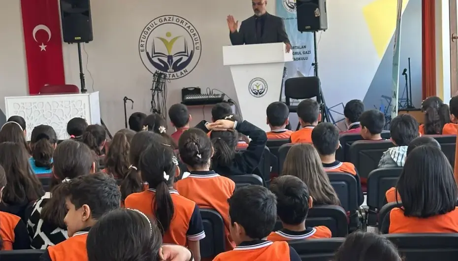 Kurtalan’da minik yürekler yazarla buluştu