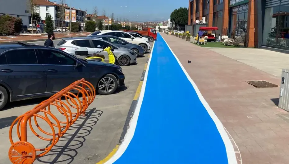 Sakarya Erenler’de bisiklet yollarına güvenli dokunuş
