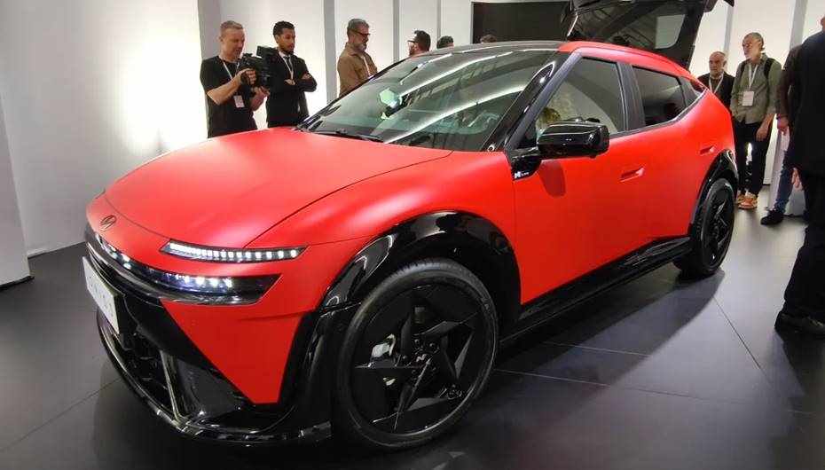 Hyundai IONIQ 3, Milano Tasarım Haftası’nda görücüye çıktı