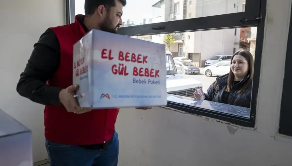 Mersin’de bebeklere “El Bebek Gül Bebek” desteği