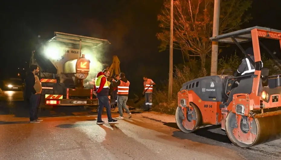 Antalya Muratpaşa'dan DSİ Kanal Yolu’na bakım