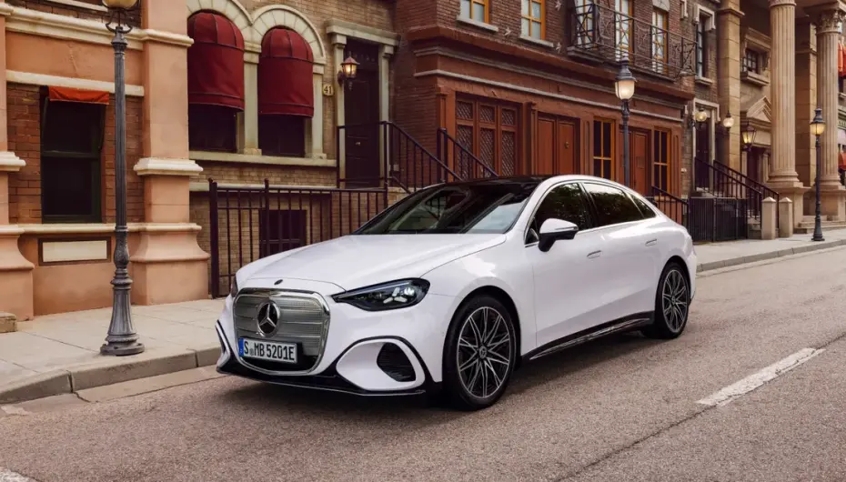 Yeni elektrikli Mercedes C-Serisi tanıtıldı