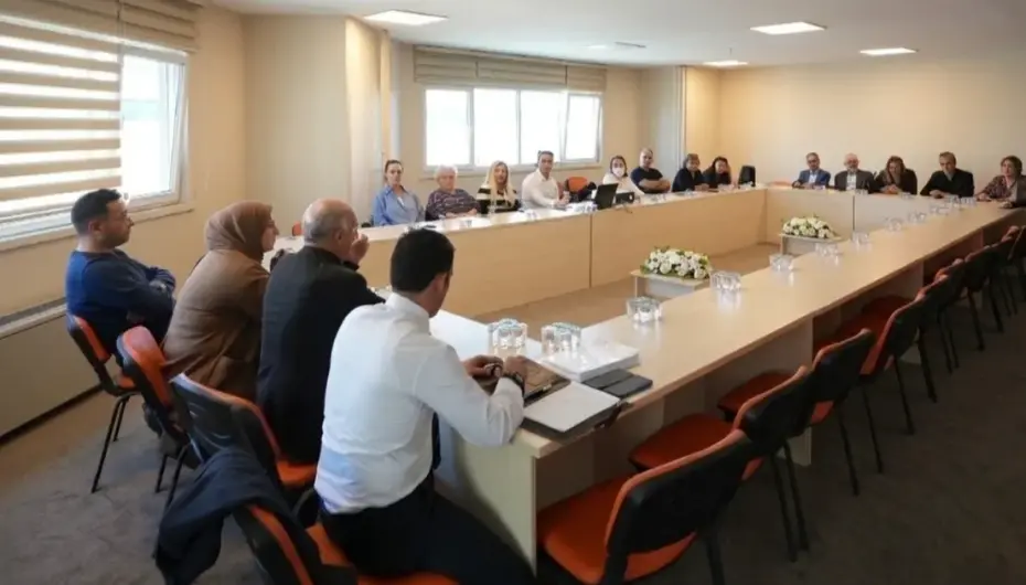 İstanbul Maltepe'de yetkilileriyle muhtarlar bir araya geldi