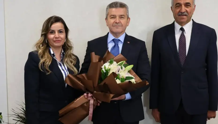 Artvin'de Vali Ergün'den İl Özel İdaresi'ne 'hayırlı olsun' ziyareti
