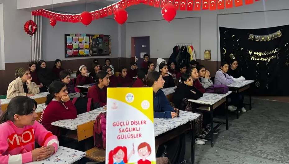 Batman Sason’da öğrencilere sağlık ve bilinçlendirme eğitimi