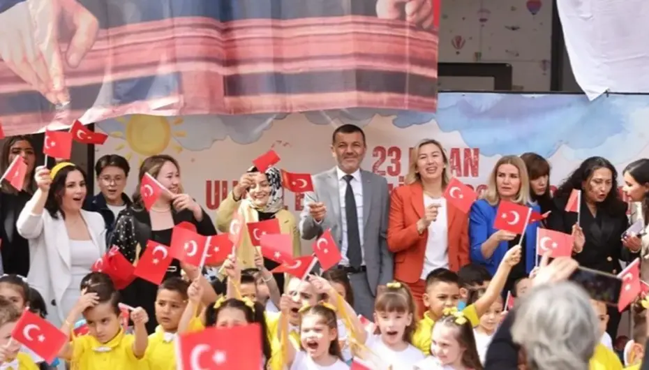 Çavuşoğlu: Şehrin kaynaklarını çocuklarımız için seferber ediyoruz