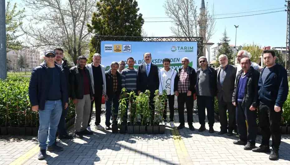 Konya’da çiftçiye yüzde 50 hibe ile meyve fidanı desteği