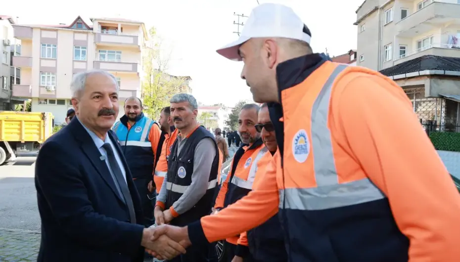 Kocaeli Gebze’de bahar temizliği devam ediyor