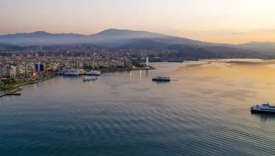 İzmir'de bilim insanlarından 'havza bazlı çözüm' çağrısı