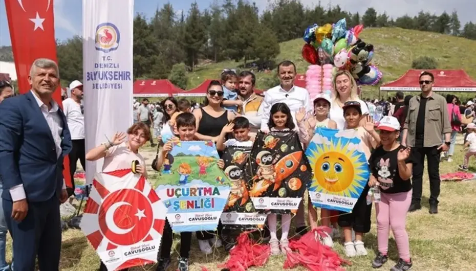 Denizli Büyükşehir’den çocuklara özel şenlik