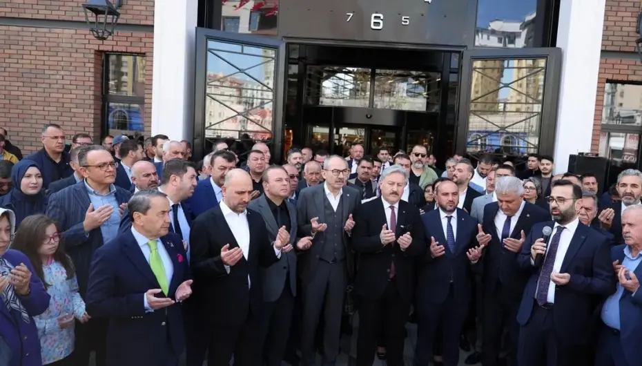 Kayseri'nin yeni sembolü Çarşı Melikgazi kapılarını açtı