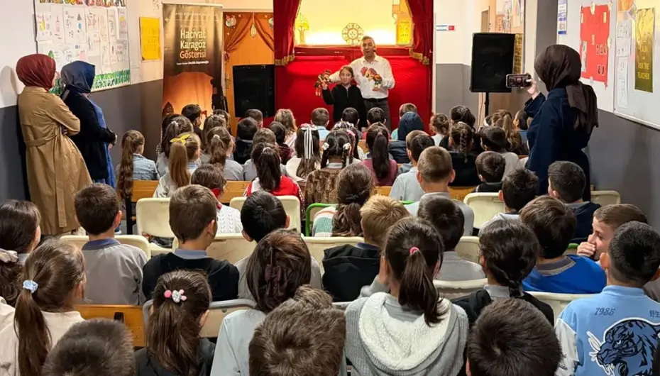 Sakarya'nın dört yanına 'Bir Hikâye Bin Neşe' taşınıyor