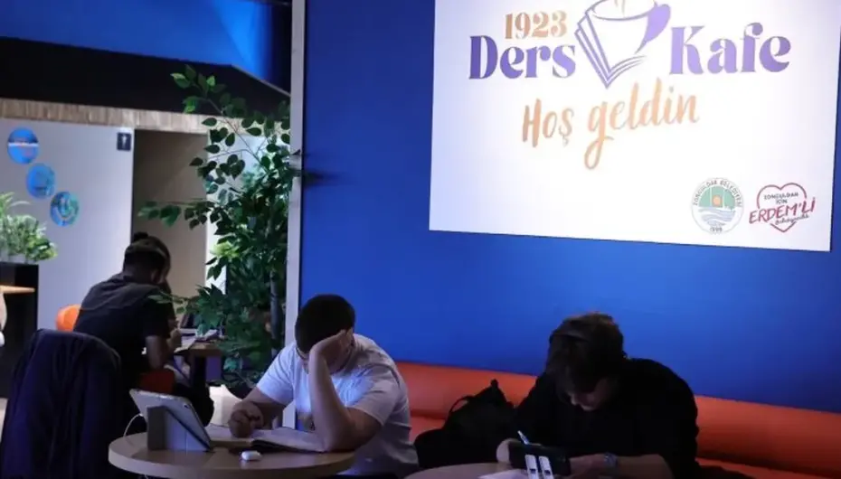 Zonguldak’ta gençlere özel 1923 Ders Kafe açıldı