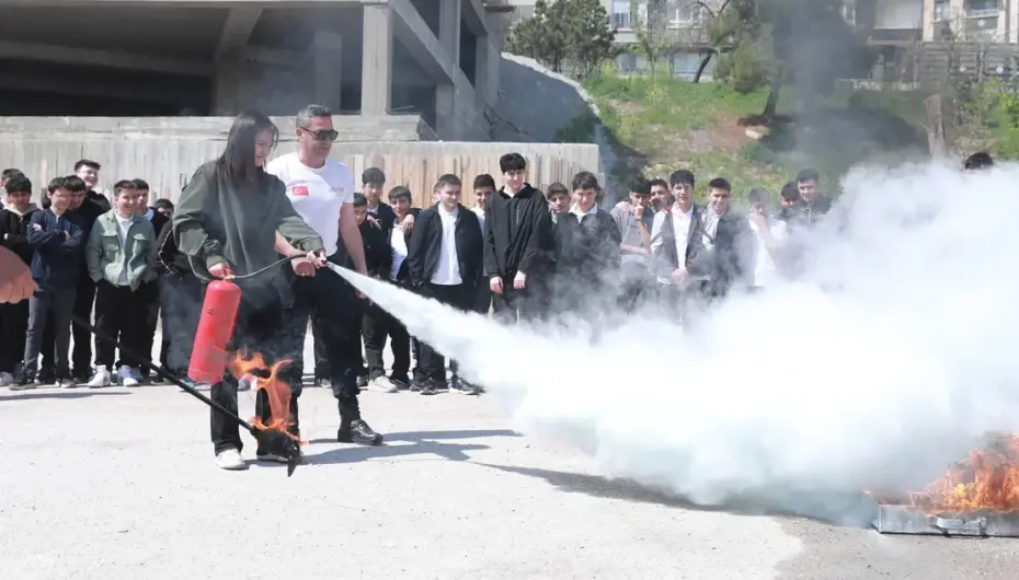 Ankara Keçiören'de gençlere afet bilinci