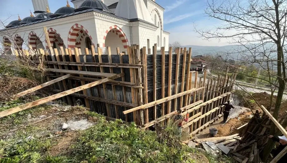 Kocaeli’de köy camileri yenileniyor