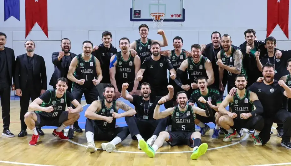 Sakarya Büyükşehir Basketbol şampiyonluk kupası için parkeye çıkıyor