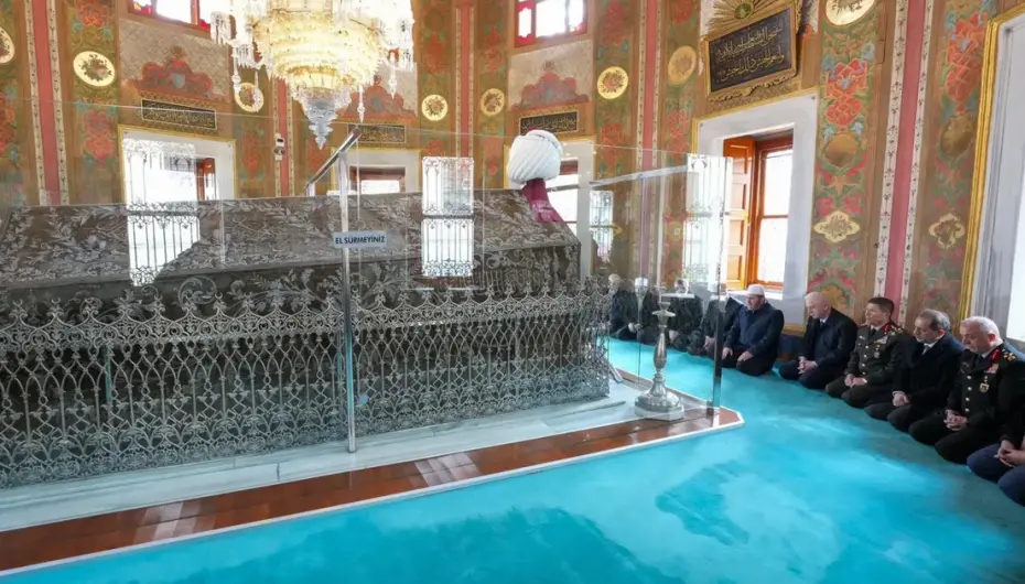 Fatih Sultan Mehmet vefatının 545. yılında kabri başında anıldı