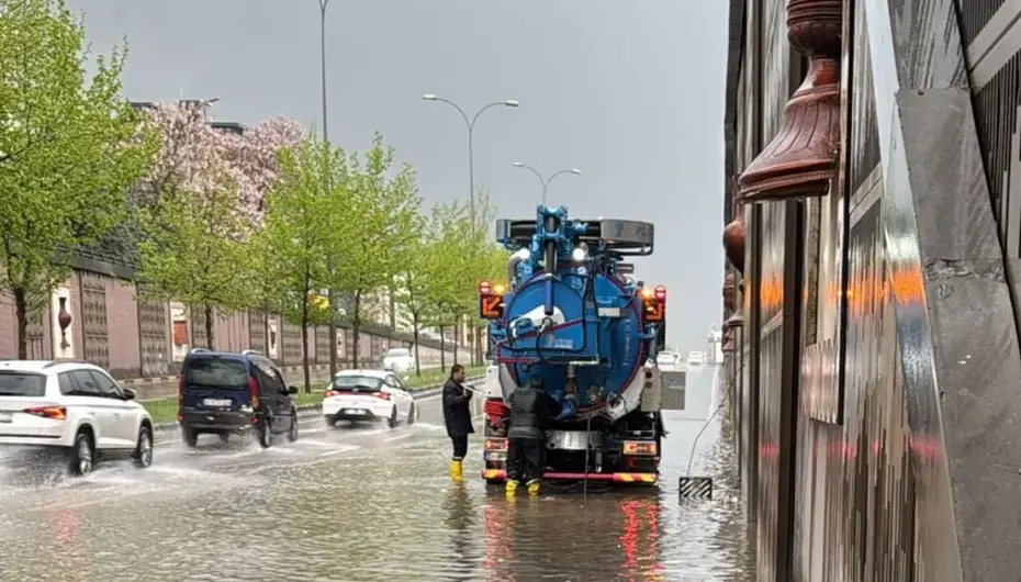 Gaziantep’te Alleben Deresi taştı!