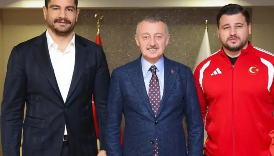 Kocaeli'de Başkan Büyükakın iki önemli ismi ağırladı