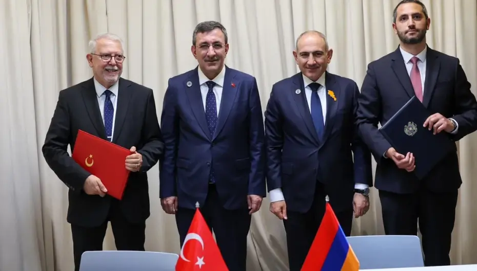 Cumhurbaşkanı Yardımcısı Cevdet Yılmaz Erivan’da temaslarını sürdürüyor