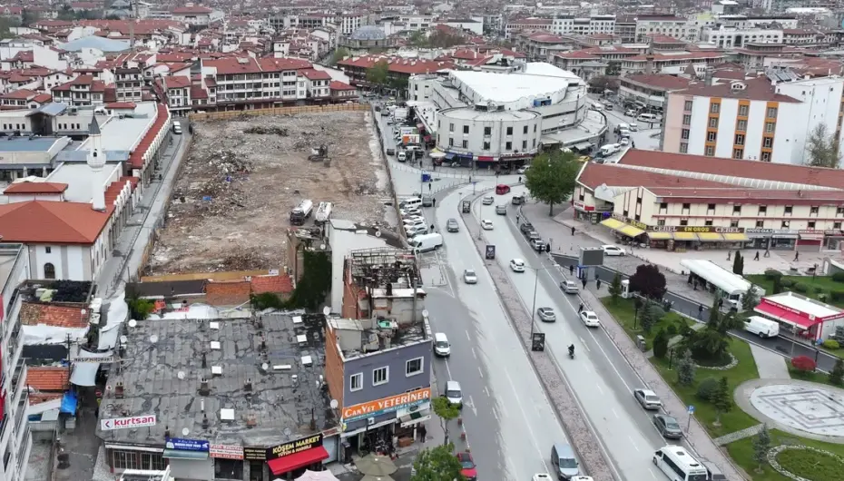 Konya'ya değer katan dönüşümde yıkımlar tamamlandı