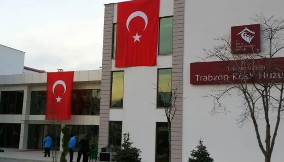 Huzurevlerine 81 ilde standart ve bütüncül bakım modeli