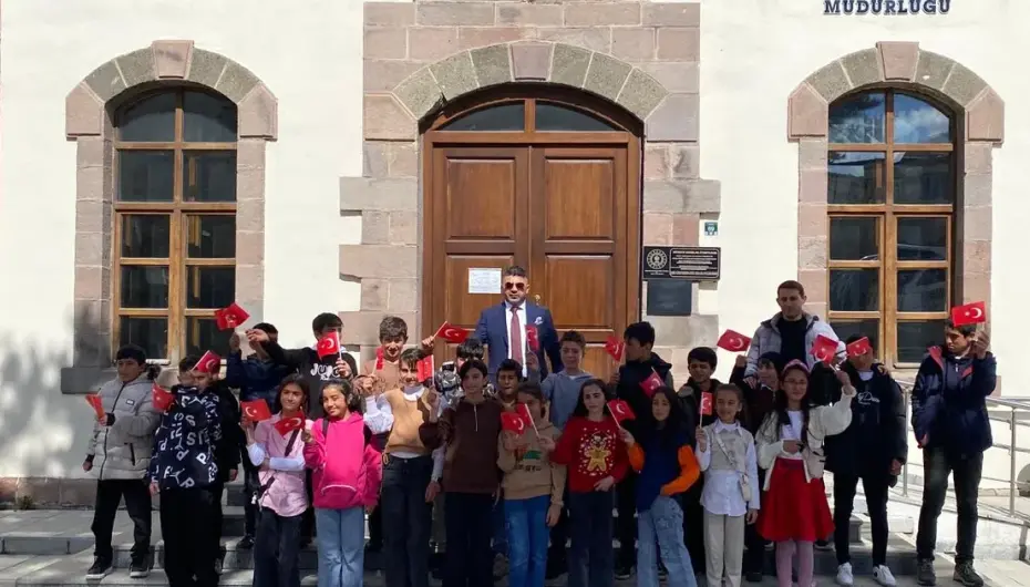 Köy çocuklarına unutulmaz Erzurum gezisi