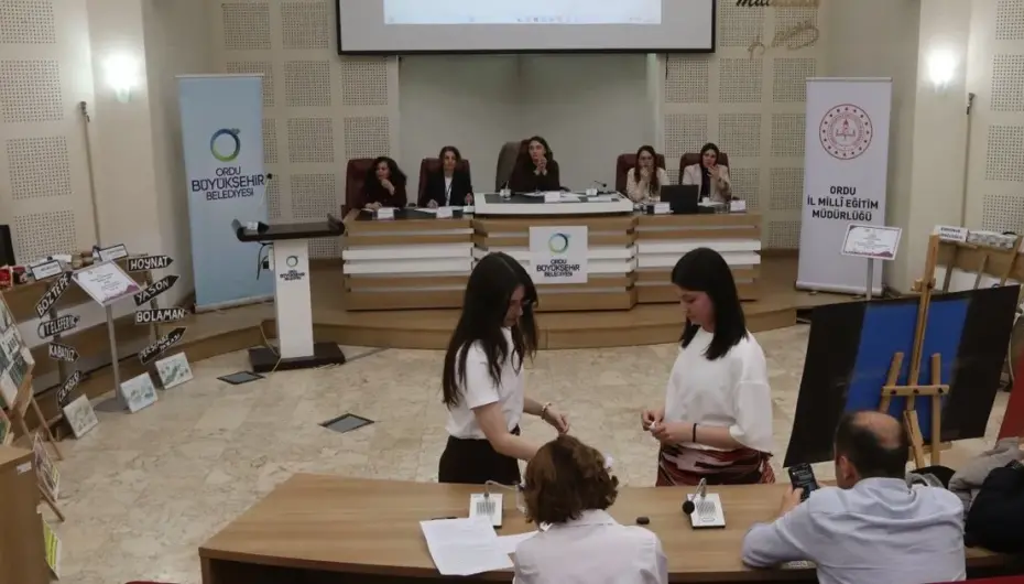 Ordu’da liseler arası münazara yarışmasında finalistler belli oldu