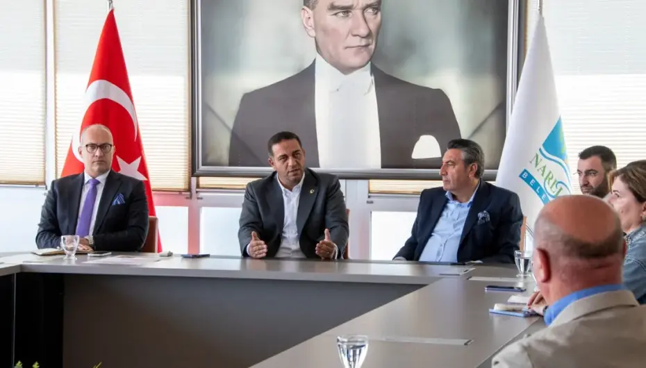 İzmir Narlıdere’de muhtarlarla ortak akıl buluşması