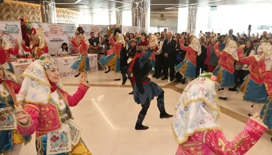 Denizli'de Üreten Kadınlar Festivali coşkuyla başladı