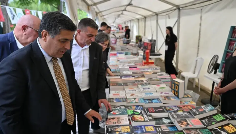 9. Manisa Kitap Fuarı kitapseverlerle buluştu