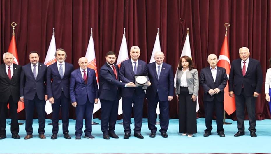 Bakan Bolat: Türkiye ekonomisi dolar bazında 6 kat büyüdü!